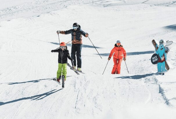 Photo d'un voyage en famille ua ski